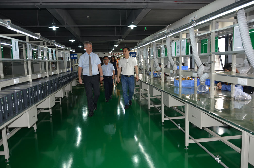 LUO_1085.jpg LUO_1085.jpg